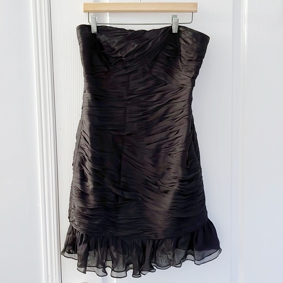 Halston Heritage Black Ruched Strapless Dress - Picture 3 of 4